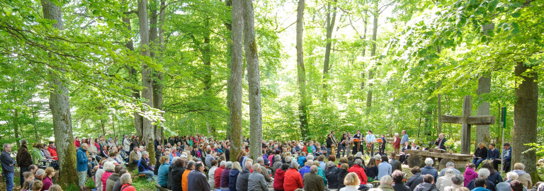Gottesdienst im Grünen an Christi Himmelfahrt bei Sondheim/Rhön