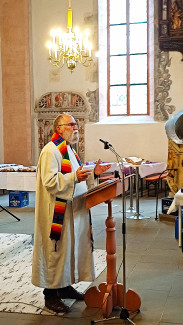 Diakon Fritz Blanz bei der Predigt im Diakoniegottesdienst am 20.10.2026 in Ostheim