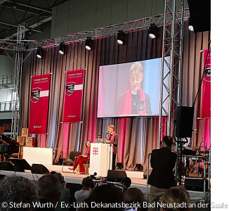 DEKT Hannover 2025 - Bibelarbeit am Samstag in Halle 2 mit Bischöfin Mariann Edgar Budde aus USA